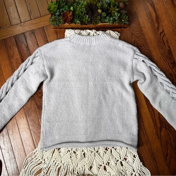 The Impeccable Pig | Lattice Sleeve Roll Bottom Sweater - Picture 6 of 7